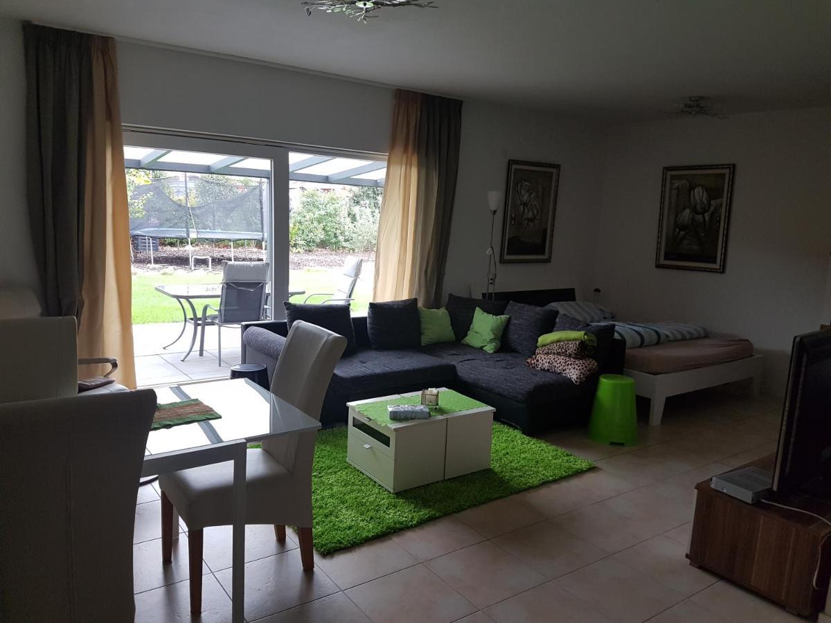 Apartament Ebenerdig Mit Terrasse & Garten, Wlan & Parkplatz! Self Check-In & Check-Out! Schwedenofen! Auggen Zewnętrze zdjęcie