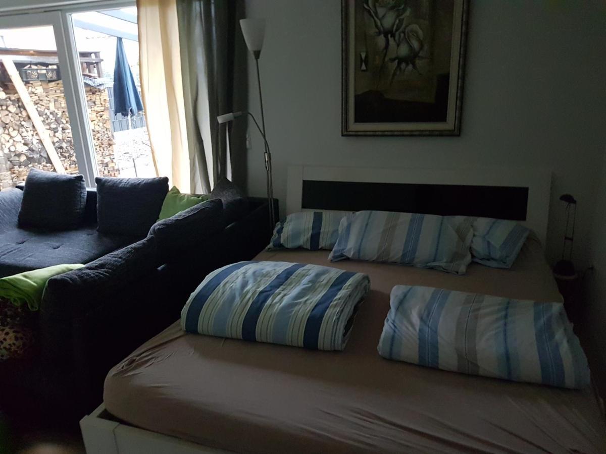Apartament Ebenerdig Mit Terrasse & Garten, Wlan & Parkplatz! Self Check-In & Check-Out! Schwedenofen! Auggen Zewnętrze zdjęcie